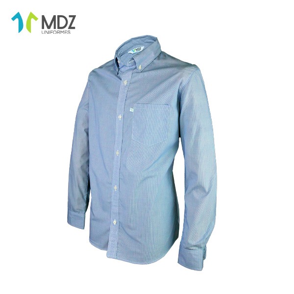 Camisa blanca con online cuadros azules