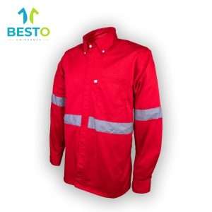 Camisola color rojo con reflejante