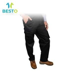 Pantalón negro tipo cargo